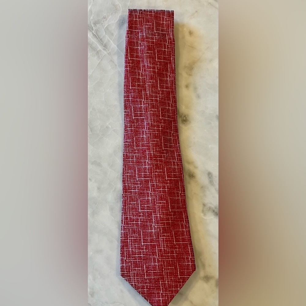 Ermenegildo Zegna Red & White Textured Tie-Excellent Condition